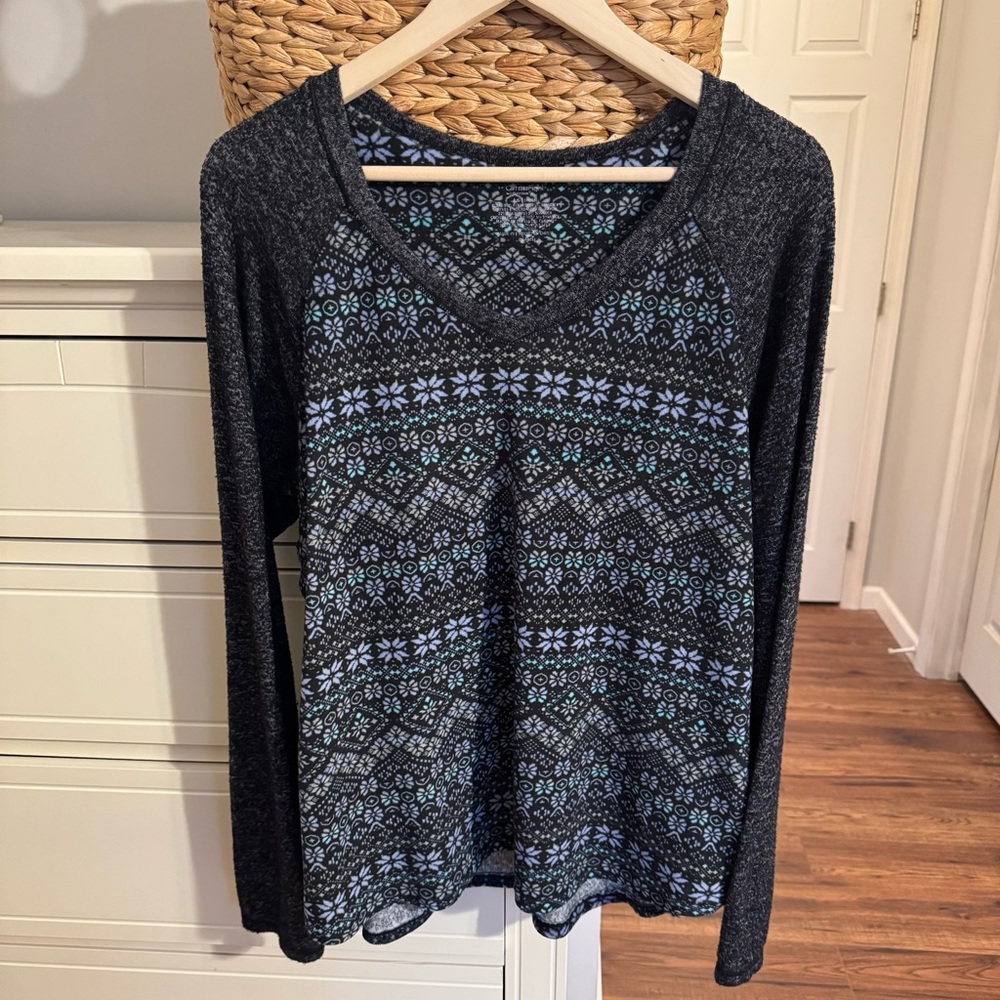 Cuddl Duds Fairisle Print Plush Knit Velvety Fleece Long Sleeve VNeck Lounge Top